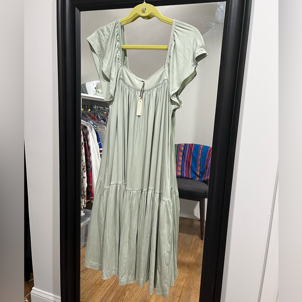 Kate Quinn women’s square neck flutter sleeve dress